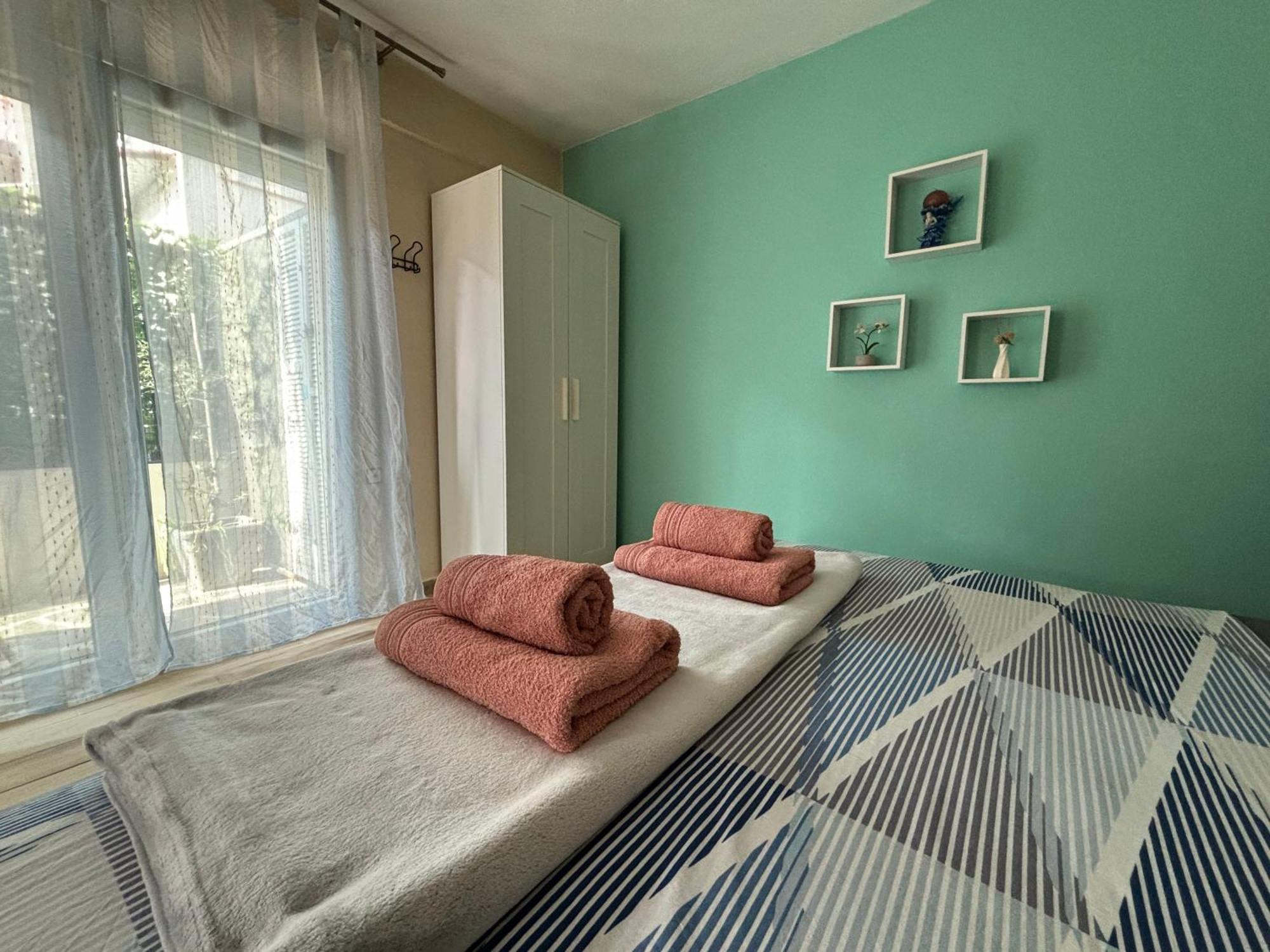 Johanna'S Home Near The Sea - Olivia Studios Agia Triada  Bagian luar foto